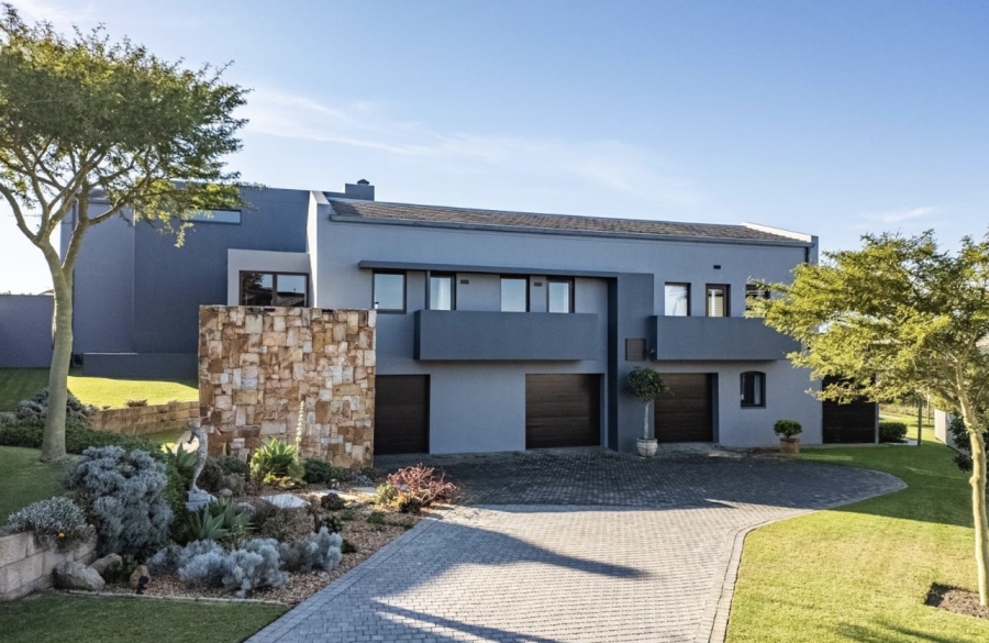 5 Bedroom Property for Sale in Oubaai Western Cape